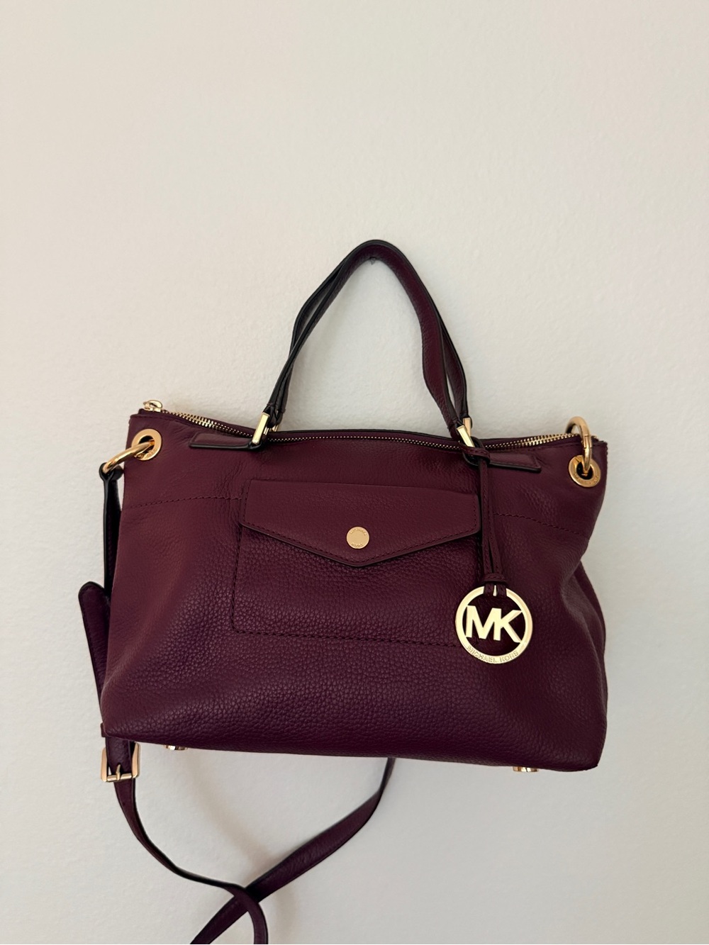 NWOT Michael Kors Plum Leather Shoulder Bag with Gold MK Charm